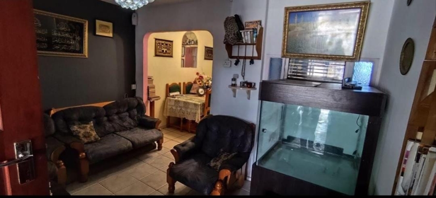 2 Bedroom Property for Sale in Manenberg Western Cape